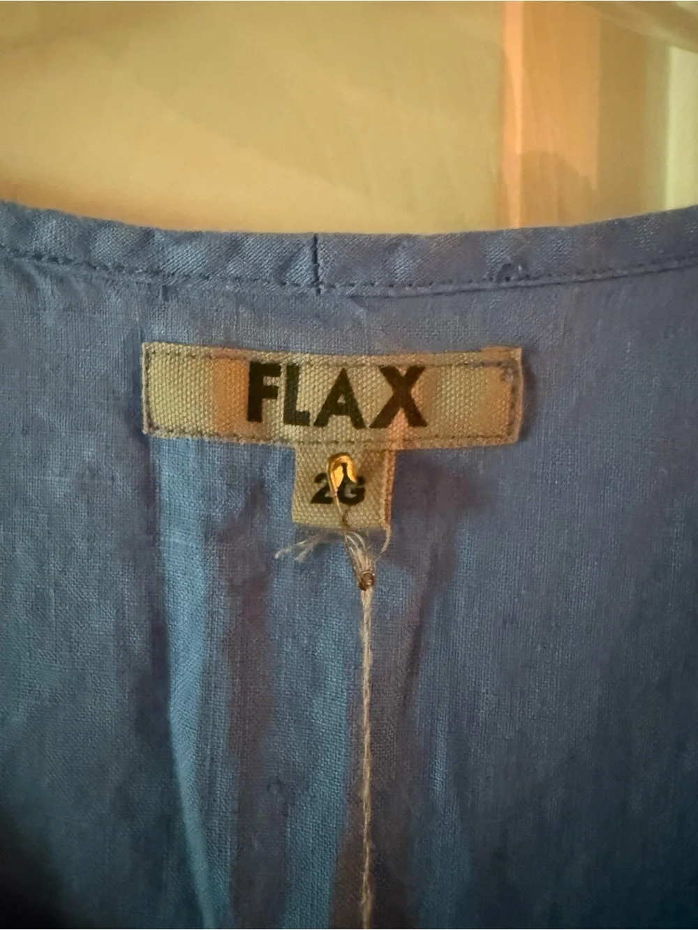 Flax Linen Top in Beautiful Blue! Size 2G - Picture 3 of 4